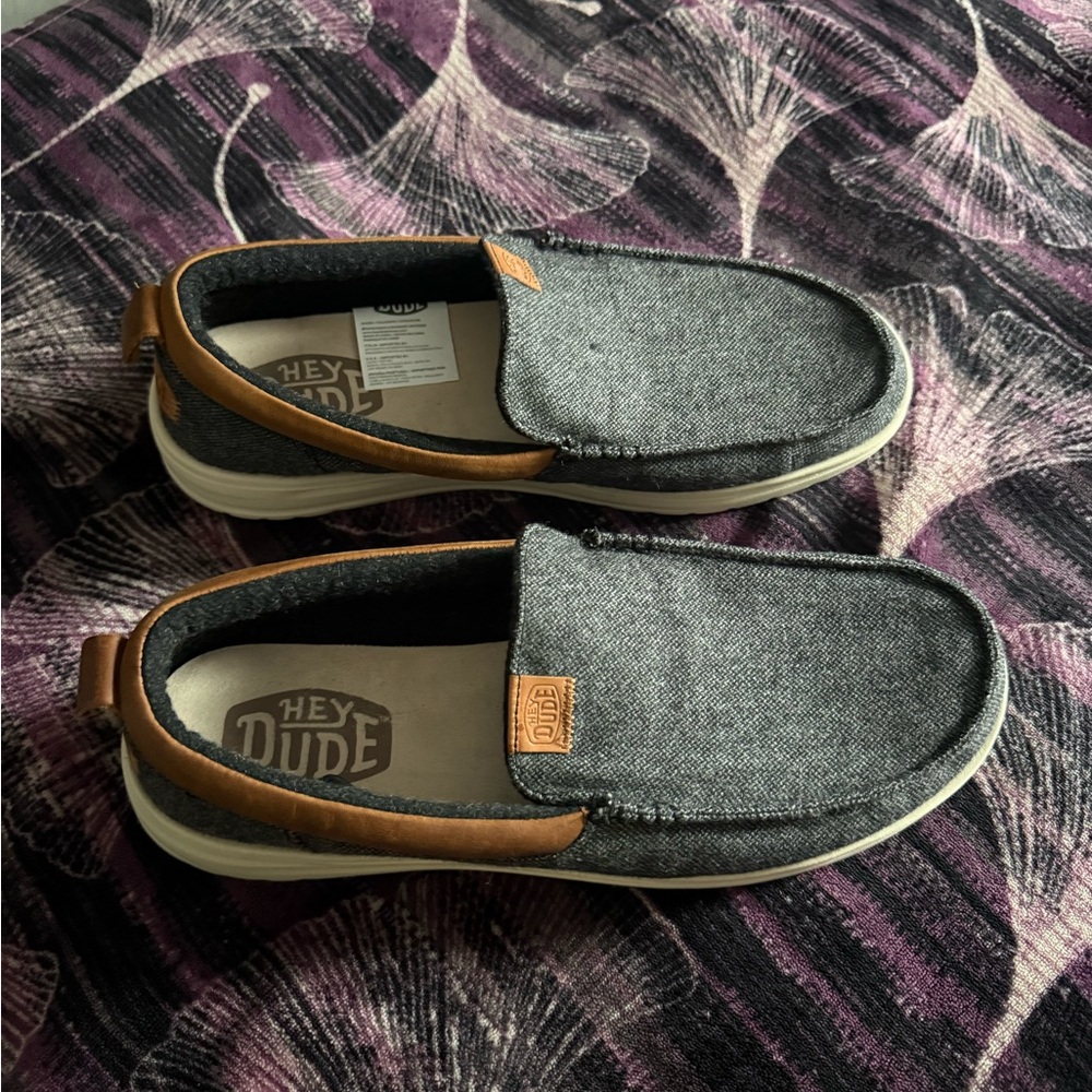 Hey Dude Men's Black and Brown Loafers